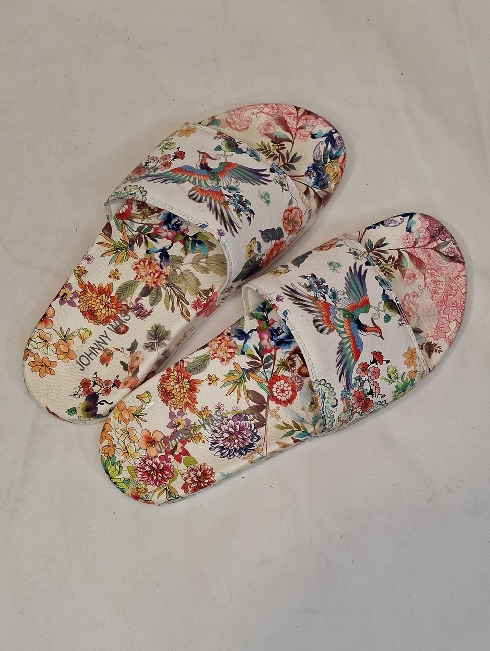 Johnny Was Women's White Floral & Bird Print Slide Sandals. Very Lightly Worn.